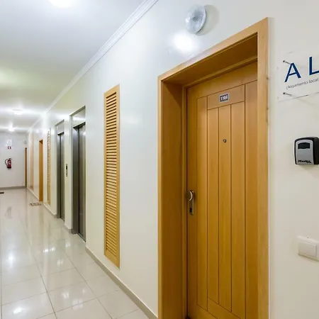 Behappy Top Floor Sunny Balcony With Relaxing Lounge Apartman Portimão
